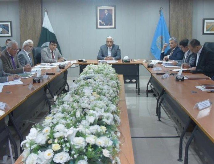 Committee Reviews Land Acquisition of Diamer Basha Dam