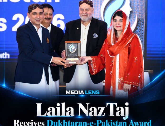 Laila Naz Taj Receives Dukhtaran-e-Pakistan Award